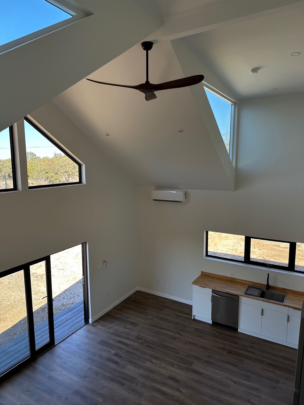 Pod Villa interior